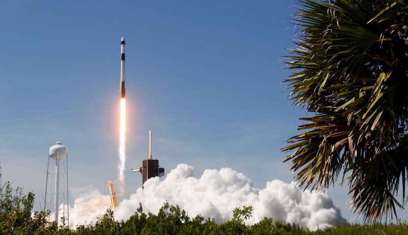 &copy; Reuters. IMAGEN DE ARCHIVO. La NASA y Axiom Space lanzan la primera misión con astronautas privados a la Estación Espacial Internacional, en Cabo Cañaveral, Florida, EEUU. Abril 8, 2022. REUTERS/Steve Nesius