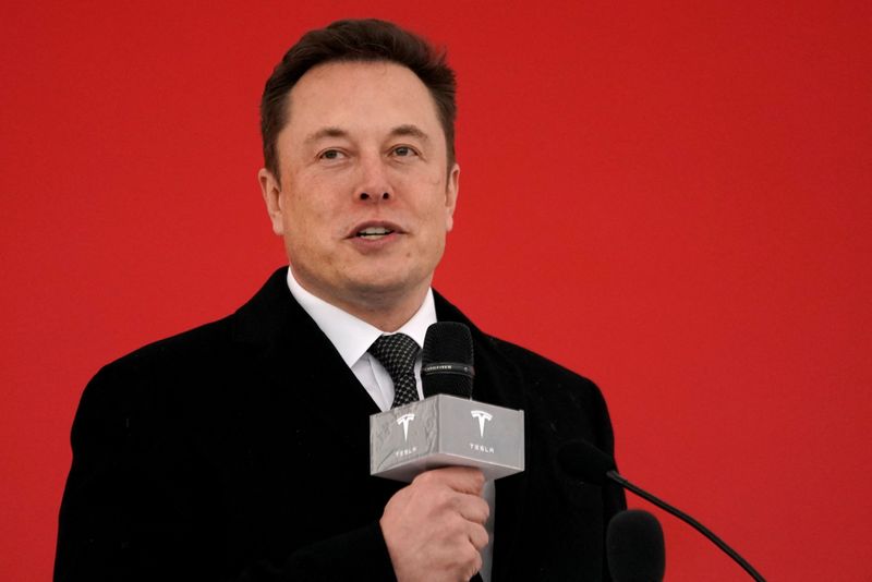 &copy; Reuters. FILE PHOTO: Tesla CEO Elon Musk attends the Tesla Shanghai Gigafactory groundbreaking ceremony in Shanghai, China January 7, 2019. REUTERS/Aly Song