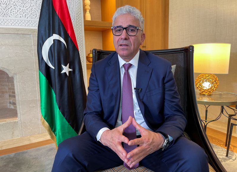 &copy; Reuters. فتحي باشاغا، الذي عينه البرلمان المتمركز في شرق ليبيا رئيسا للحكومة، خلال مقابلة مع رويترز في تونس العاصمة يوم 30 مارس آذار 2022.  تصوير: جهاد ع