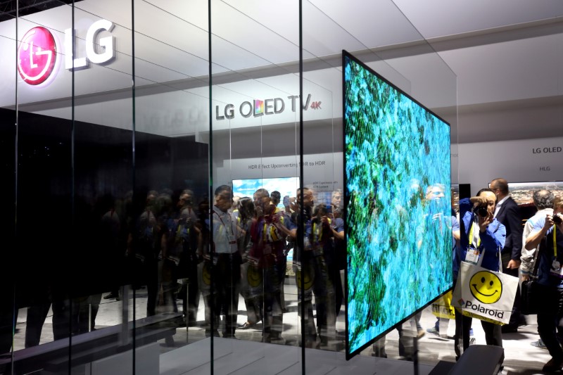 &copy; Reuters. FILE PHOTO: A 77-inch LG Signature W OLED television is displayed during the 2017 CES in Las Vegas, Nevada, U.S., January 5, 2017. REUTERS/Steve Marcus
