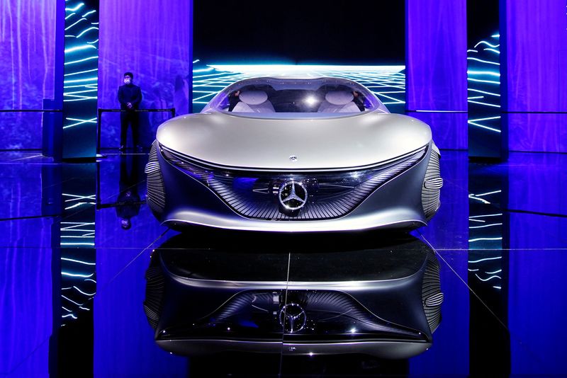 &copy; Reuters. FILE PHOTO: A Mercedes-Benz Vision AVTR concept vehicle is seen displayed during a media day for the Auto Shanghai show in Shanghai, China April 19, 2021. REUTERS/Aly Song