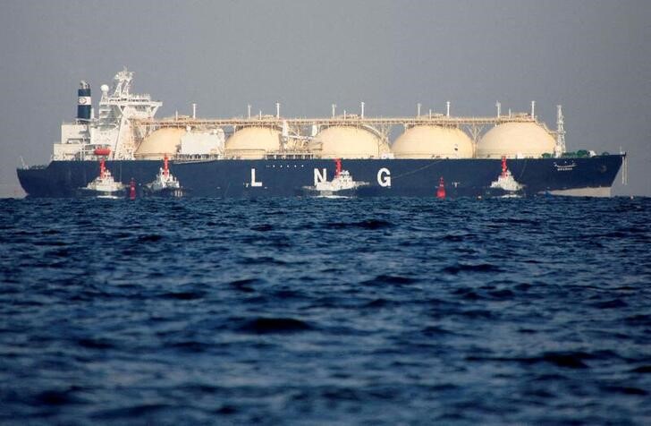 &copy; Reuters. 　４月２７日、東京ガスの佐藤裕史・最高財務責任者（ＣＦＯ）は２７日の決算会見で、ロシア極東の資源プロジェクト「サハリン２」からの液化天然ガス（ＬＮＧ）調達について、代替調