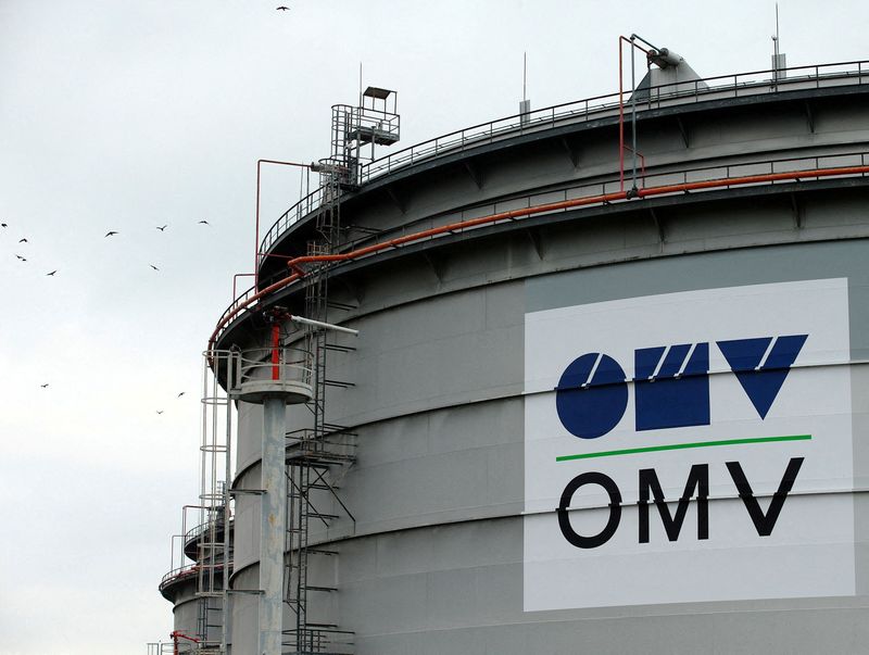 &copy; Reuters. FILE PHOTO: The logo of Austrian oil and gas group OMV is pictured on an oil tank at the refinery in Schwechat, Austria, October 21, 2015. REUTERS/Heinz-Peter Bader