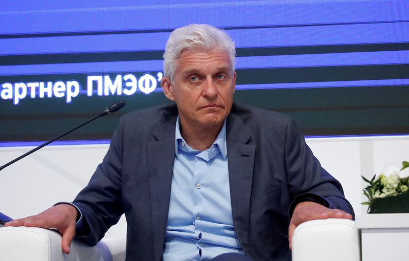 &copy; Reuters. FILE PHOTO: Oleg Tinkov, Chairman of the Board of Directors of Tinkoff Bank, attends a session of the St. Petersburg International Economic Forum (SPIEF), Russia June 7, 2019. REUTERS/Maxim Shemetov