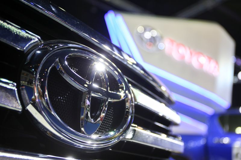 &copy; Reuters. FILE PHOTO: The logo of Toyota is pictured at the 38th Bangkok International Motor Show in Bangkok, Thailand March 28, 2017. REUTERS/Athit Perawongmetha