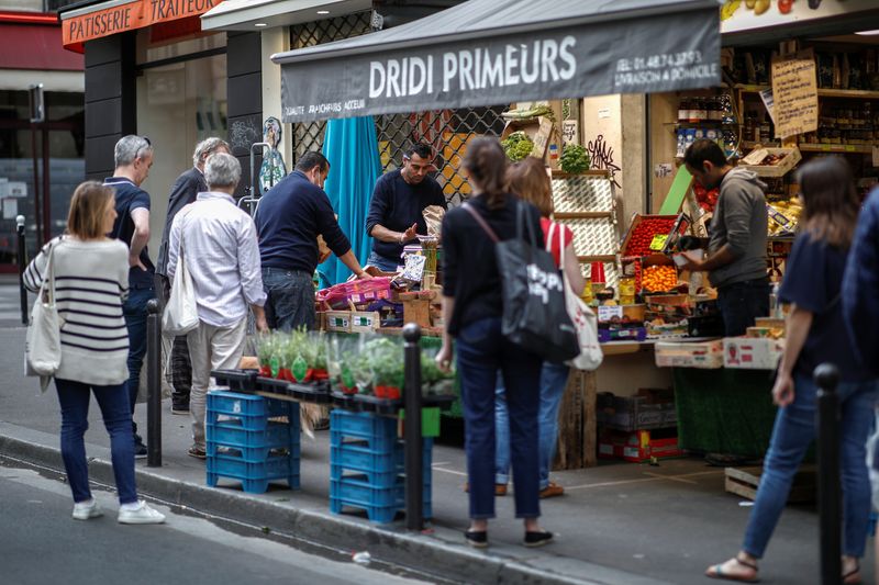 &copy; Reuters. 　４月２９日、欧州連合（ＥＵ）統計局が発表した４月のユーロ圏消費者物価指数（ＨＩＣＰ）速報値は前年比７．５％上昇で、過去最高の伸び率となった。パリで２０２０年４月撮影（２