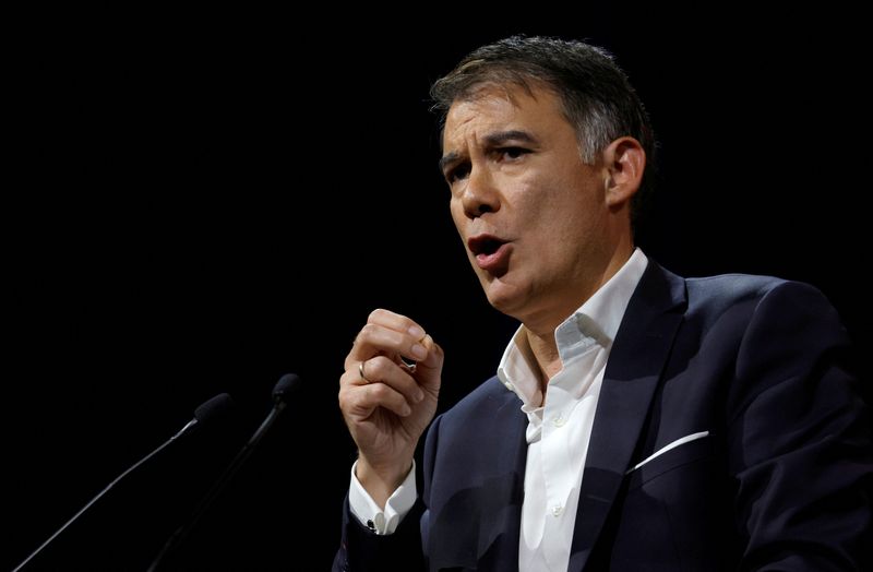 &copy; Reuters. FILE PHOTO: French Socialist Party (PS) First Secretary Olivier Faure speaks during the party's investiture convention in Lille, France October 23, 2021. REUTERS/Pascal Rossignol/File Photo