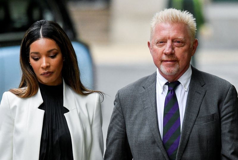 &copy; Reuters. Boris Becker chega a tribunal de Londres acompanhado da parceira Lilian de Carvalho Monteiro
29/04/2022
REUTERS/Toby Melville