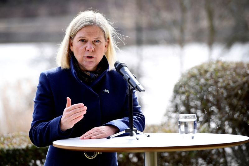 Swedish govt vows to spend 5 billion crowns boosting unemployment benefit