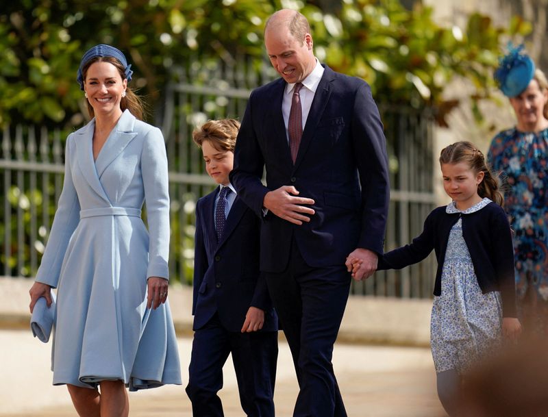 Realeza britânica comemora sétimo aniversário da princesa Charlotte com novas fotos