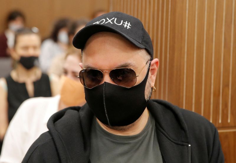 &copy; Reuters. FILE PHOTO: Russian film and theatre director Kirill Serebrennikov wearing a protective face mask, used as a preventive measure against the spread of the coronavirus disease (COVID-19), waits before a court hearing in Moscow, Russia June 26, 2020. Serebre
