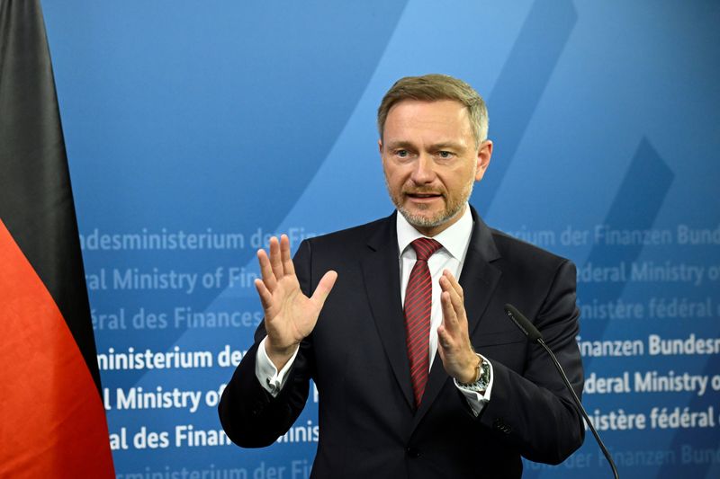 &copy; Reuters. Il ministro delle Finanze tedesco Christian Lindner a Berlino. Tobias Schwarz/Pool via REUTERS