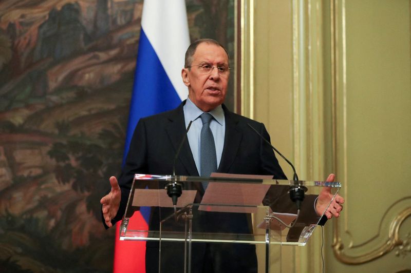 &copy; Reuters. FILE PHOTO: Russian Foreign Minister Sergei Lavrov speaks during a news conference after his meeting with UN Secretary-General Antonio Guterres in Moscow, Russia, April 26, 2022. Maxim Shipenkov/Pool via REUTERS/File Photo