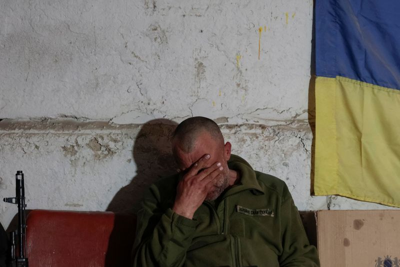 &copy; Reuters. Un soldate dell'esercito ucraino nella regione di Kharkiv, in Ucraina.  REUTERS/Serhii Nuzhnenko