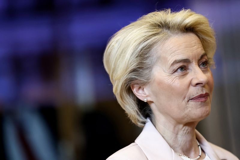 &copy; Reuters. FILE PHOTO: European Commission President Ursula von der Leyen attends a meeting of the College of European Commissioners at the EU headquarters, in Brussels, Belgium April 27, 2022.  Kenzo Tribouillard/Pool via REUTERS