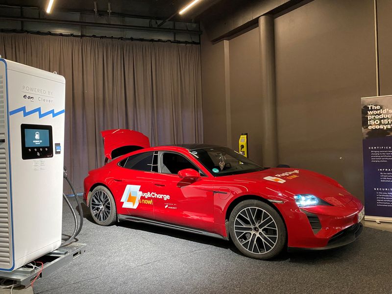 Porsche leads $400 million investment in EV battery startup Group14