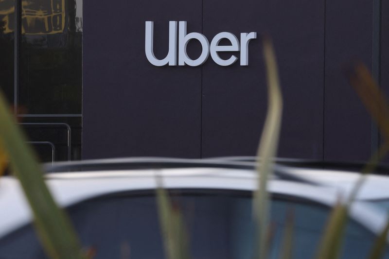 &copy; Reuters. An Uber office is shown in Redondo Beach, California, U.S., March 16, 2022. REUTERS/Mike Blake