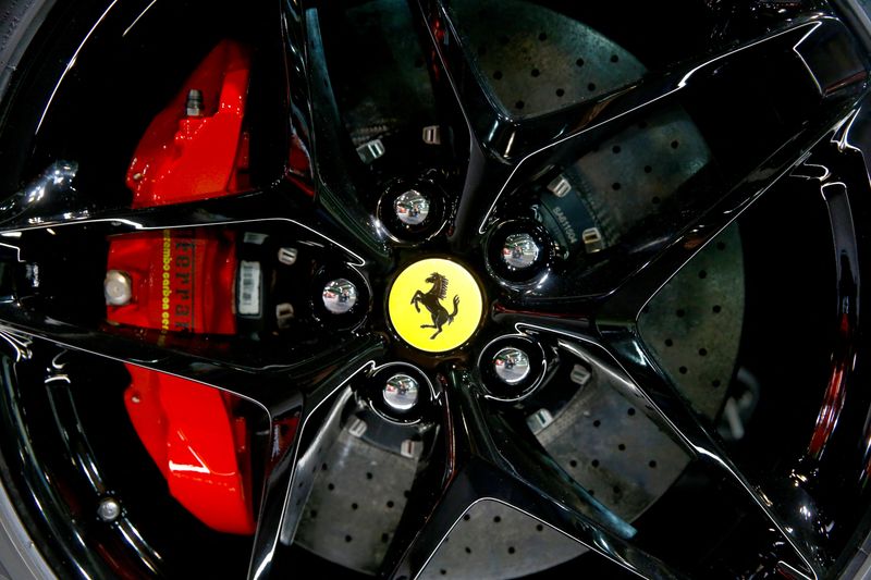 © Reuters. FILE PHOTO: The company's logo is seen on a wheel hub of a Ferrari SF90 Stradale hybrid sports car during a media preview at the Auto Zurich Car Show in Zurich, Switzerland November 3, 2021. REUTERS/Arnd Wiegmann/File Photo