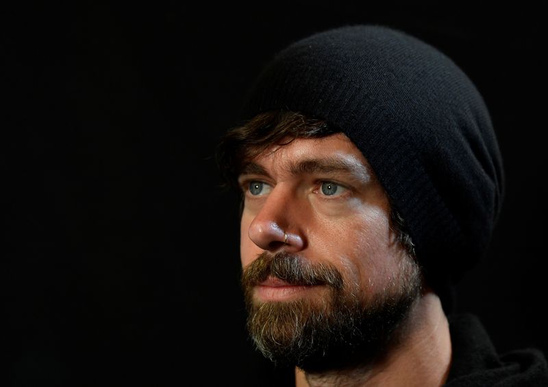 © Reuters. FILE PHOTO: Jack Dorsey, co-founder of Twitter, sits for a portrait during an interview with Reuters in London, Britain, June 11, 2019. REUTERS/Toby Melville