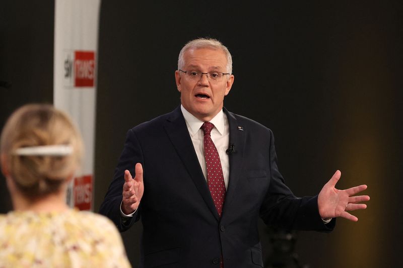 &copy; Reuters. FILE PHOTO - Australian incumbent Prime Minister Scott Morrison speaks during the first leaders' debate of the 2022 federal election, at the Gabba sports stadium, in Brisbane, April 20, 2022. AAP/ Jason Edwards via REUTERS    