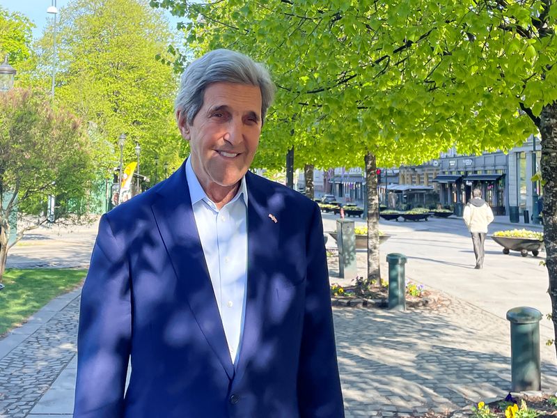 Países ricos devem cumprir promessas climáticas, diz enviado dos EUA Kerry