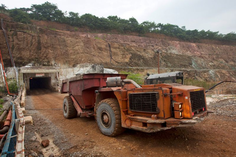 &copy; Reuters. FILE PHOTO: A truck exits the mine after collecting ore from 516 metres below the surface at the Chibuluma copper mine in the Zambian copperbelt  region, January 17, 2015. REUTERS/Rogan Ward/File Photo