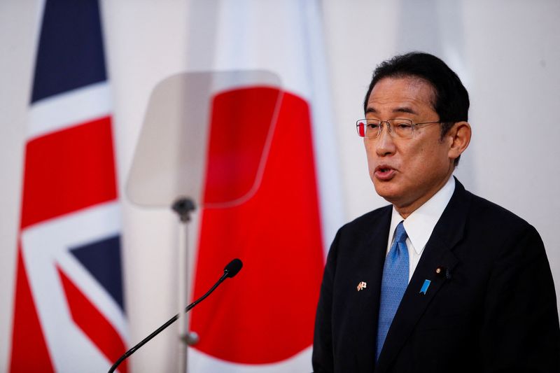 &copy; Reuters. FOTO DE ARCHIVO: El primer ministro japonés, Fumio Kishida, pronuncia un discurso en el Guildhall de Londres, Reino Unido, el 5 de mayo de 2022. REUTERS/Peter Nicholls