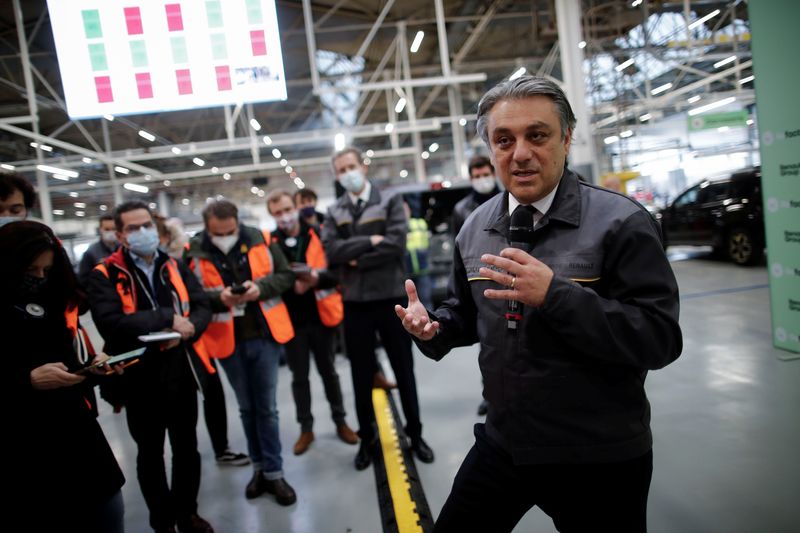 Renault CEO - decision on Russian operations to come in weeks