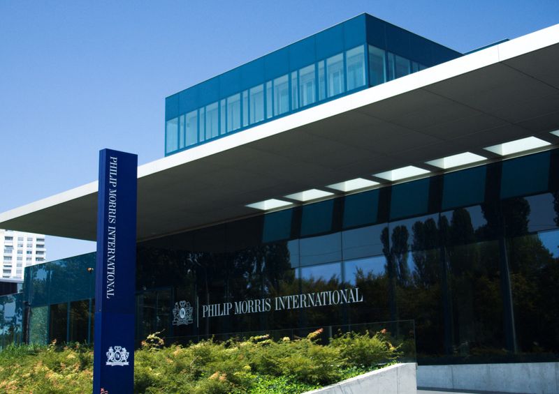 © Reuters. FILE PHOTO: Philip Morris International Operation Center is pictured in Lausanne August 19, 2009. Philip Morris International (PMI) is the leading international tobacco company, with products sold in approximately 160 countries. REUTERS/Denis Balibouse/File Photo