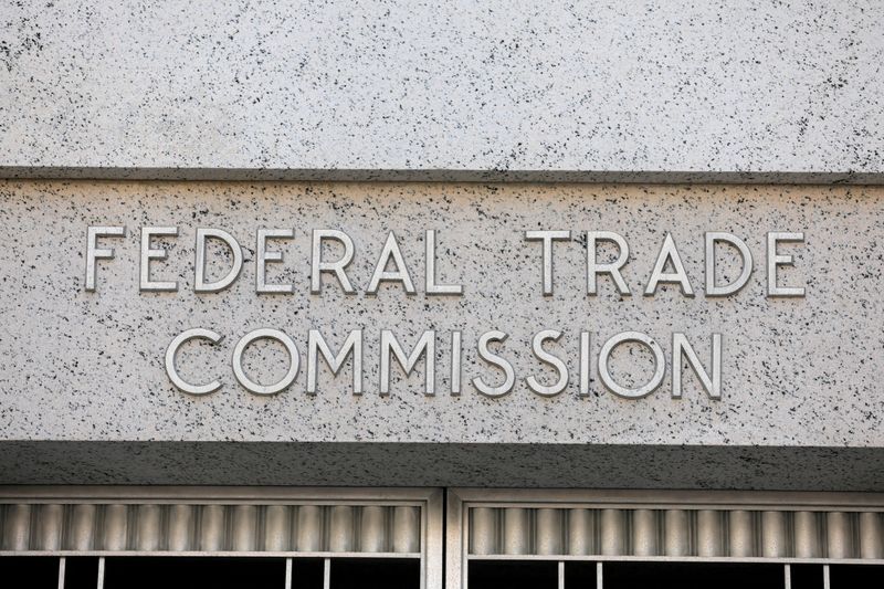 &copy; Reuters. FILE PHOTO: Signage is seen at the Federal Trade Commission headquarters in Washington, D.C., U.S., August 29, 2020. REUTERS/Andrew Kelly