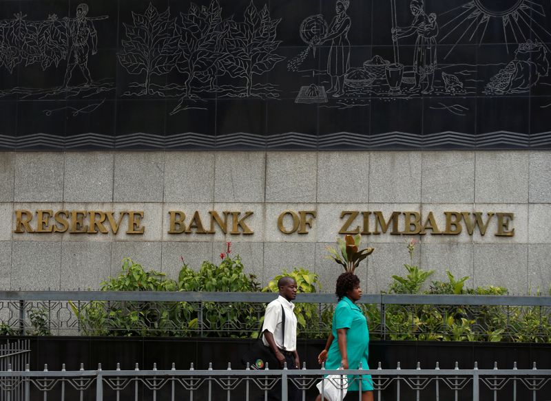 Zimbabwe central bank says bank lending freeze is temporary