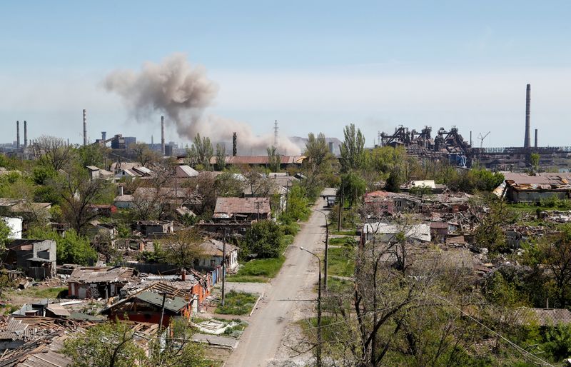 &copy; Reuters. Le dirigeant de la république populaire de Donetsk, état prorusse autoproclamé de l'est de l'Ukraine, a déclaré mercredi qu'il n'y avait plus de civils dans les sous-sols de l'usine Azovstal de Marioupol et que ses forces n'exerceraient par conséque