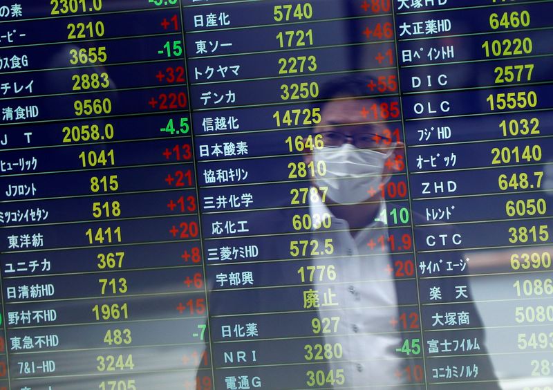 Foreigners turn net buyers of Japanese stocks in week to May 6