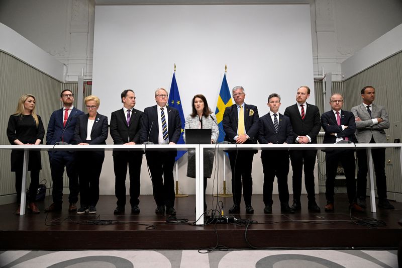 &copy; Reuters. Sweden's Defense Minister Peter Hultqvist, Foreign Minister Ann Linde and and Sweden's security policy analysis group announce their report during a news conference in Stockholm, Sweden, May 13, 2022. TT News Agency/Henrik Montgomery via REUTERS    