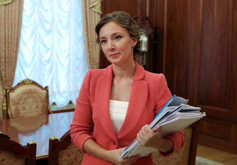 &copy; Reuters. آنا كوزنتسوفا نائبة رئيس مجلس الدوما الروسي في صورة من أرشيف رويترز.