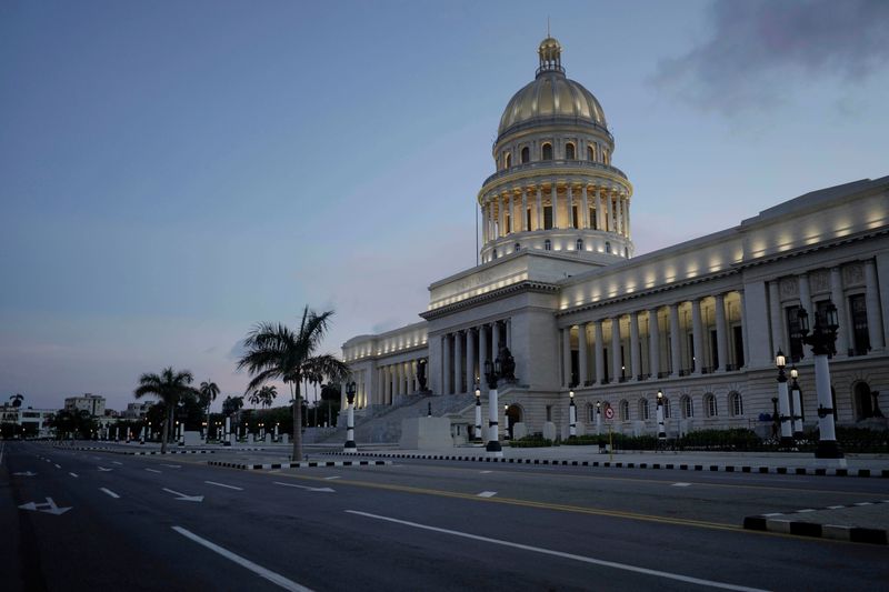 Legisladores cubanos aprueban nuevo código penal pese a críticas de grupos de derechos humanos