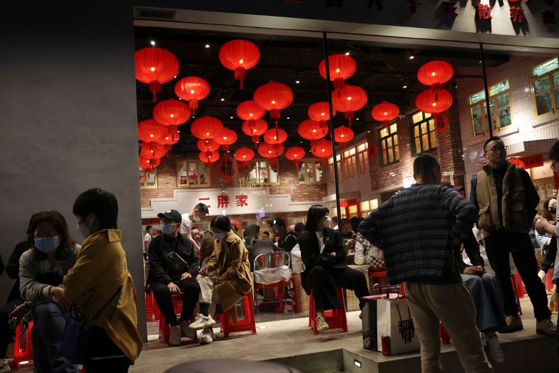 &copy; Reuters. Restaurante de Pequim
15/04/2022. REUTERS/Tingshu Wang/Files