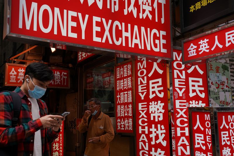 &copy; Reuters. 　５月１７日、 米商工会議所のマイケル・ハート代表は、中国の厳格な新型コロナウイルス規制で対中投資が今後数年妨げられるとの見通しを示した。香港で２０２０年１１月撮影（２０