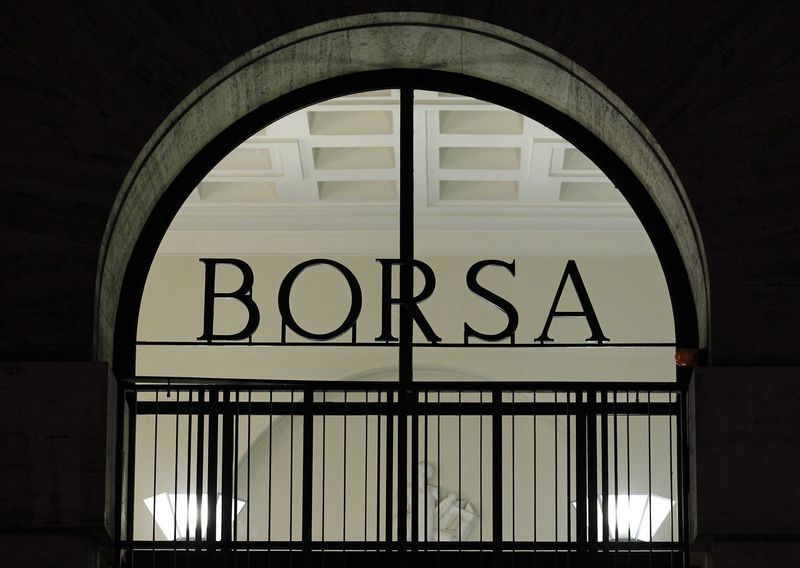 Borsa Milano rimbalza con Europa, forte Saras, spunti su Iveco, banche positive