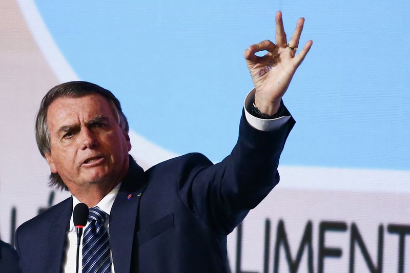 &copy; Reuters. Presidente Jair Bolsonaro discursa durante evento do setor de supermercados em São Paulo
16/05/2022 REUTERS/Carla Carniel