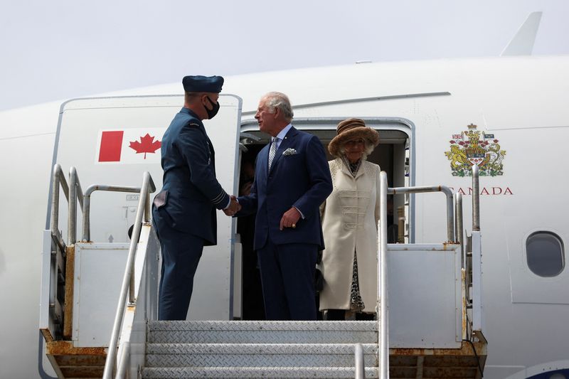 &copy; Reuters. Britain's Prince Charles and Camilla, Duchess of Cornwall arrive for their Canadian 2022 Royal Tour in St. John's, Newfoundland, Canada May 17, 2022. REUTERS/Carlos Osorio