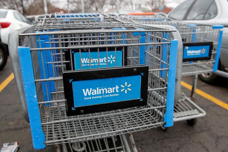 &copy; Reuters. FILE PHOTO: Walmart shopping carts are seen on the parking lot ahead of the Thanksgiving holiday in Chicago, Illinois, U.S. November 27, 2019. REUTERS/Kamil Krzaczynski