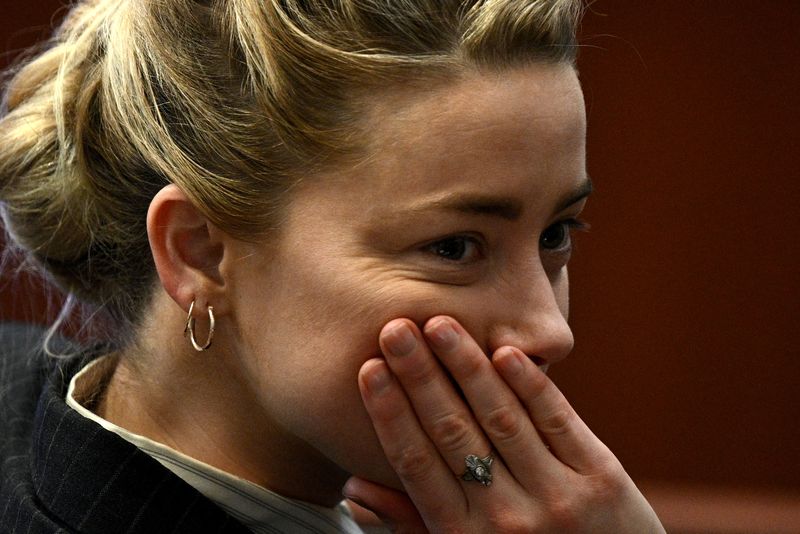 &copy; Reuters. Amber Heard durante julgamento em tribunal da Virgínia
17/05/2022
Brendan Smialowski/Pool via REUTERS