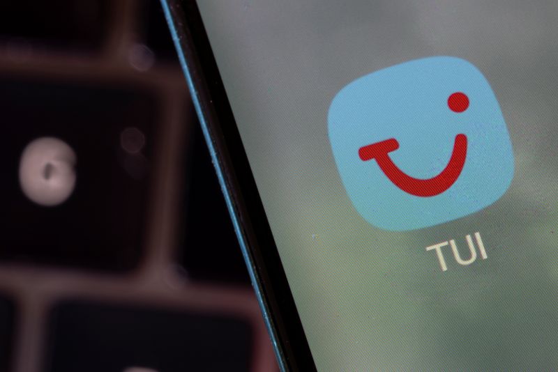 © Reuters. FILE PHOTO: Tui app is seen on a smartphone in this illustration taken, February 27, 2022. REUTERS/Dado Ruvic/Illustration