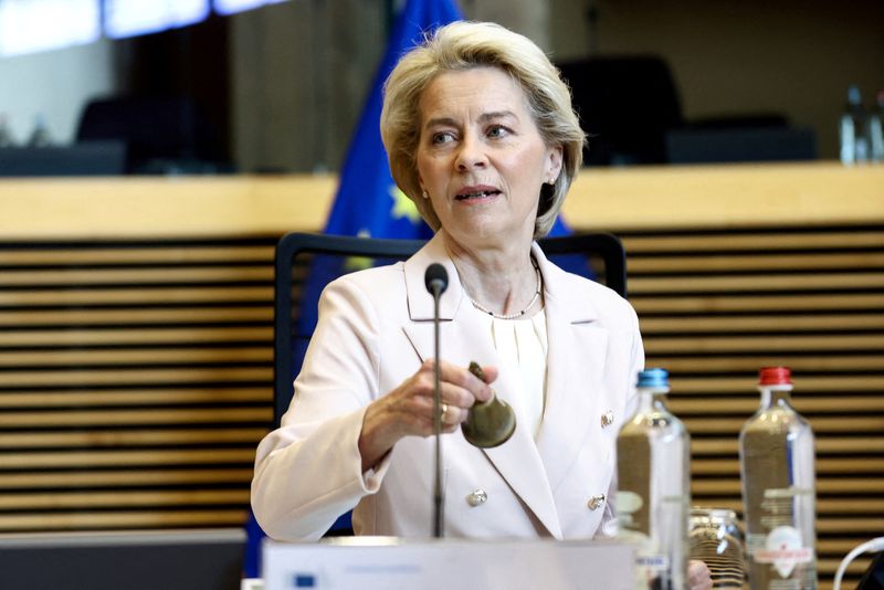 &copy; Reuters. Presidente da Comissão Europeia, Ursula von der Leyen, em Bruxelas
27/04/2022 Kenzo Tribouillard