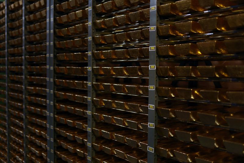 &copy; Reuters. Part of Portugal's reserve gold bars are seen at the Bank of Portugal fortified complex in Carregado, Alenquer, Portugal, May 17, 2022. Picture taken May 17, 2022. REUTERS/Pedro Nunes