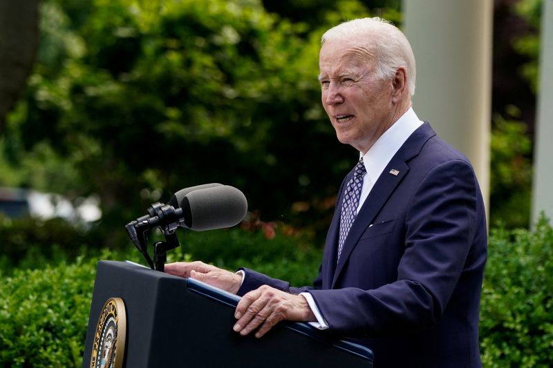 &copy; Reuters. El presidente de Estados Unidos, Joe Biden, durante una recepción en el Jardín de las Rosas de la Casa Blanca en Washington, Estados Unidos, 17 de mayo de 2022. REUTERS/Elizabeth Frantz