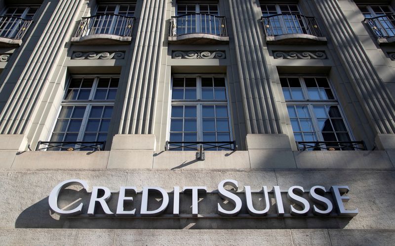 &copy; Reuters. FILE PHOTO: Logo of Swiss bank Credit Suisse is seen at a branch office in Bern, Switzerland May 2, 2022.  REUTERS/Arnd Wiegmann/File Photo