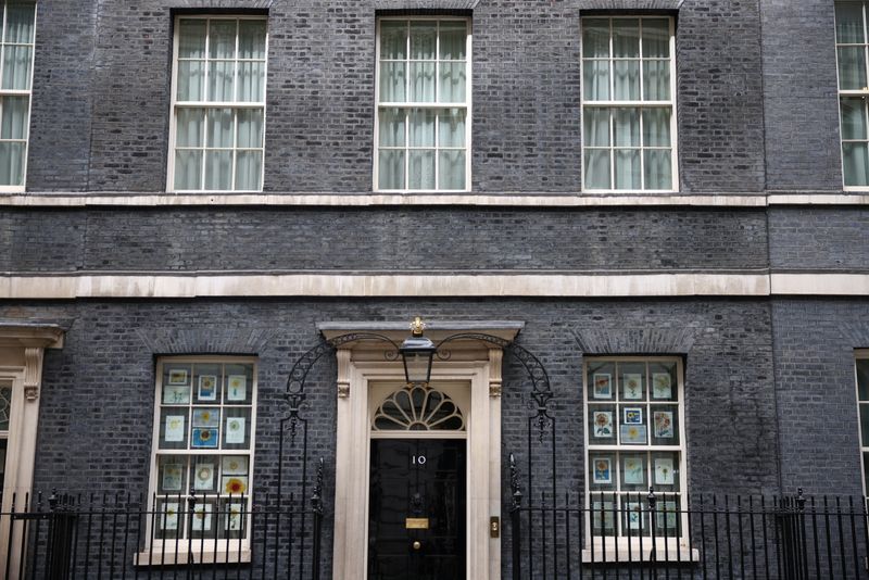 &copy; Reuters. FILE PHOTO: A general view of 10 Downing Street in London, Britain, April 12, 2022. REUTERS/Henry Nicholls