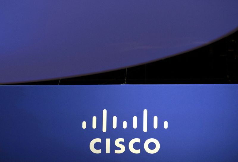 &copy; Reuters. Il logo Cisco Systems a Chicago. REUTERS/Jim Young